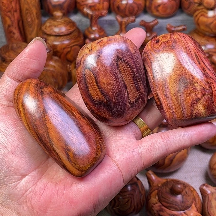 黄花梨/降香黄檀涛****1海南黄花梨油梨工艺品