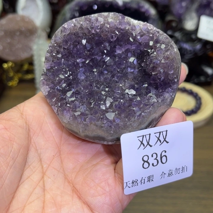 未镶嵌水晶大型摆件（非配饰）