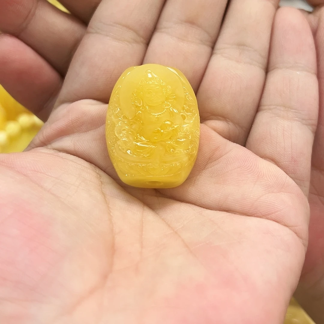 蜜蜡未镶嵌珠宝奇石