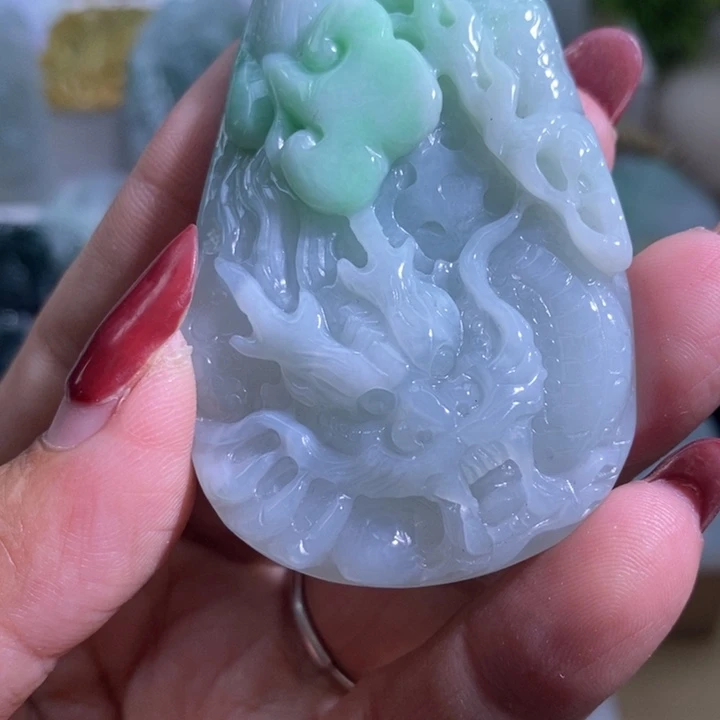 【闪购商品】翡翠挂件未镶嵌龙牌