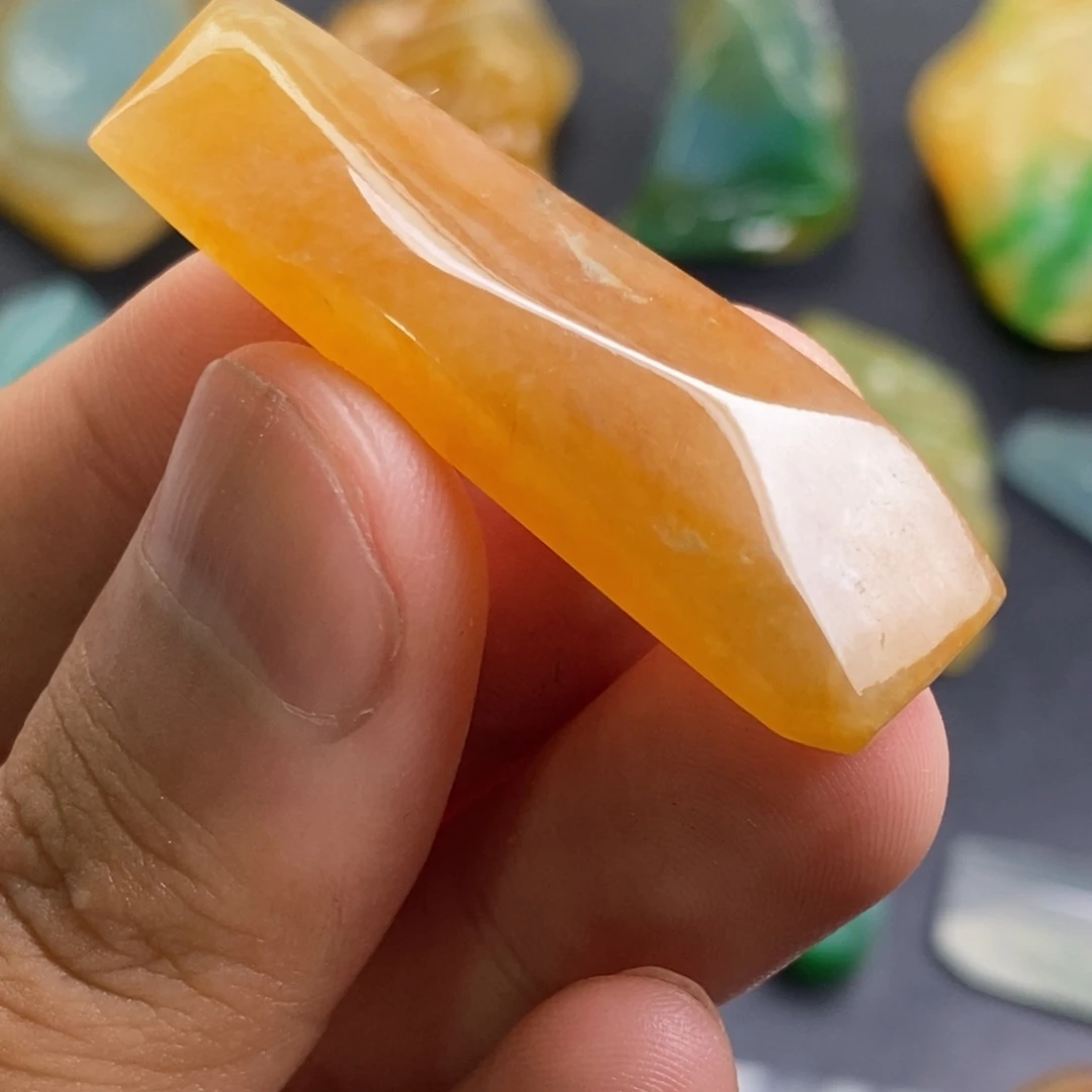 定制翡翠未镶嵌冰黄翡满色吊坠手牌料