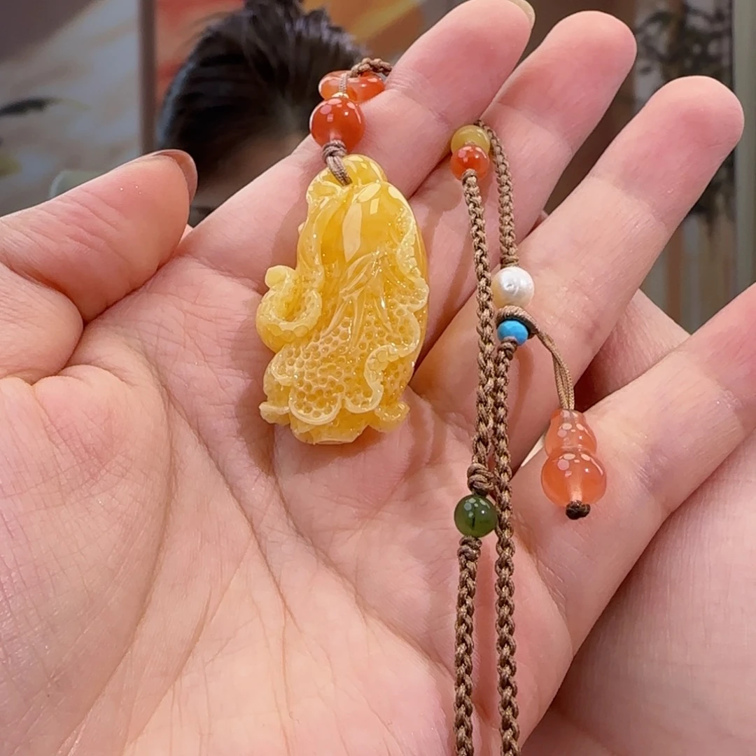 蜜蜡未镶嵌吊坠(赠链)