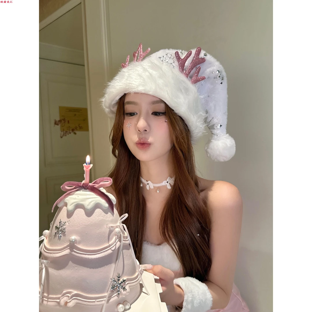 红路皇 2025年新款圣诞美神 新款白色雪花鹿角圣诞帽子节日穿搭