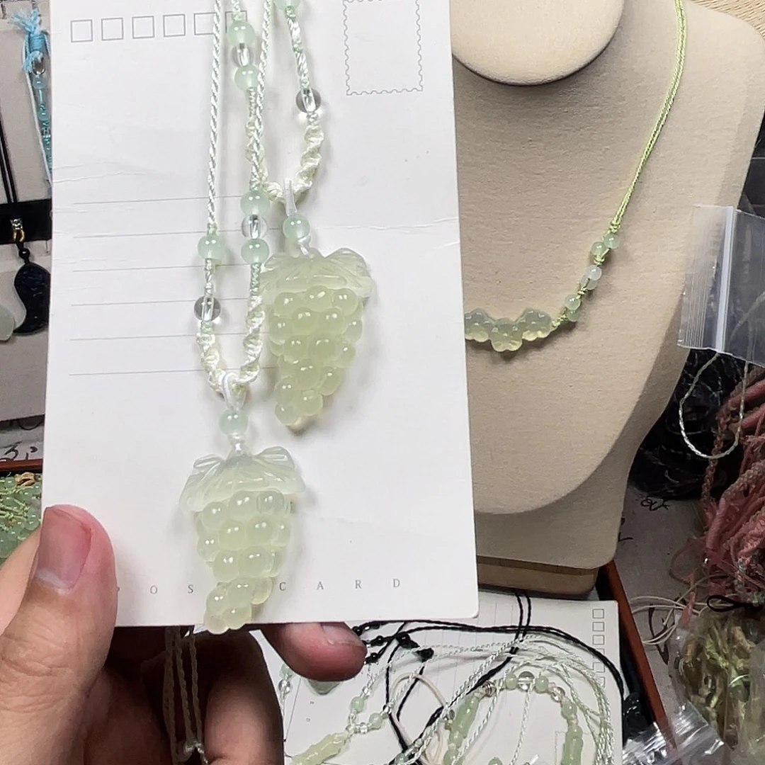 蛇纹石玉合金颈饰