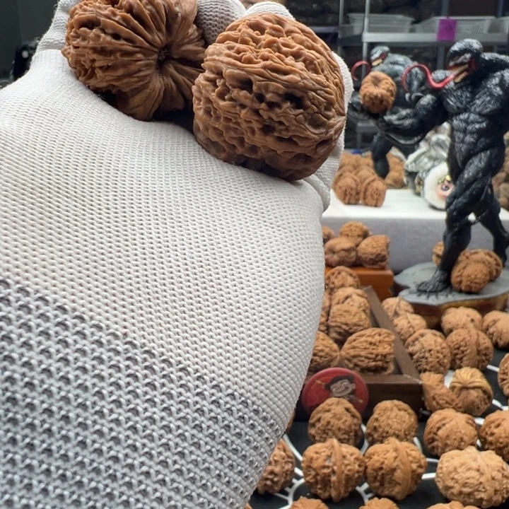 文玩核桃吊坠老逐鹿