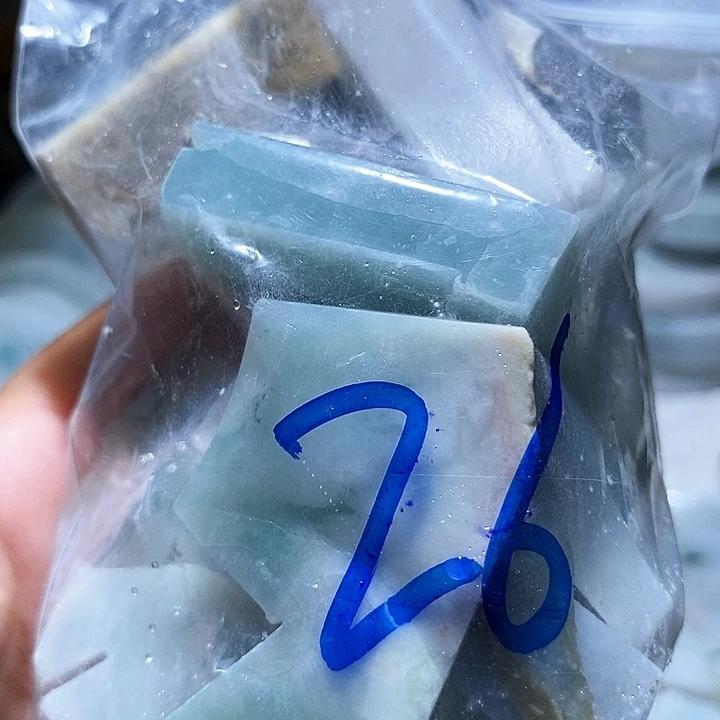 散珠翡翠边角料26