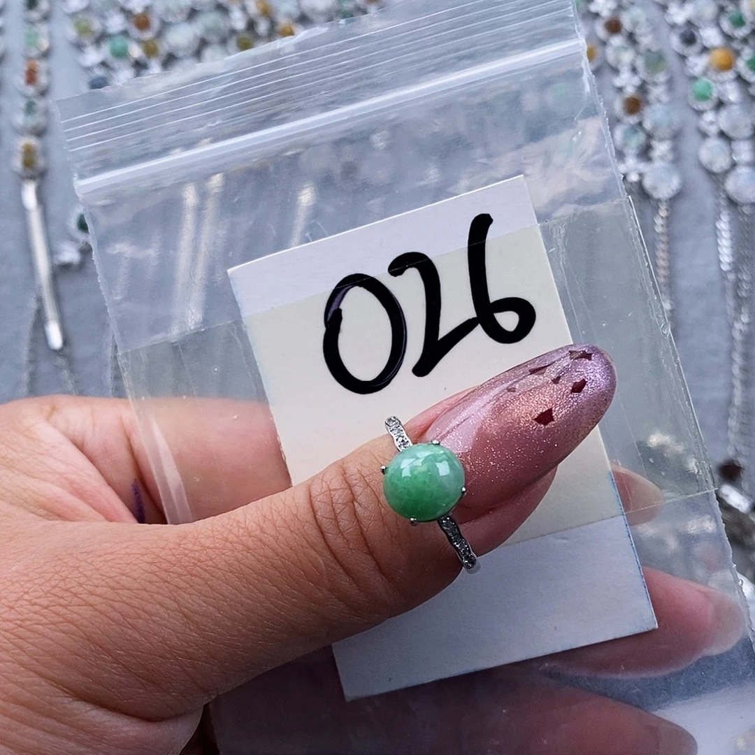 翡翠未镶嵌戒指缅甸