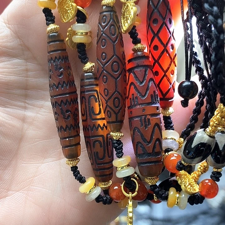 玛瑙/玉髓颈饰合金多样性发其一