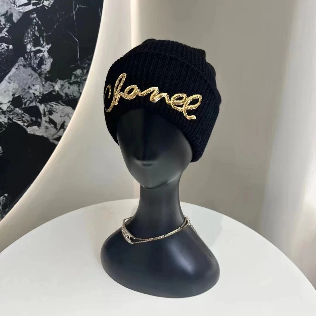 全新未使用 Chanel/香奈儿 22A 羊绒金色字母logo针织冷帽