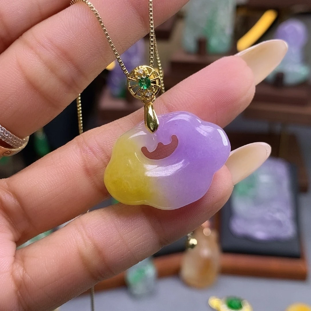 吊坠(赠链)未镶嵌翡翠