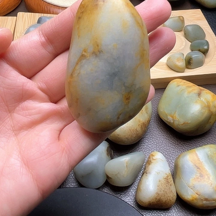 春***开颈饰未镶嵌和田玉7
