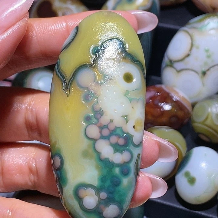 玛瑙/玉髓未镶嵌珠宝奇石145