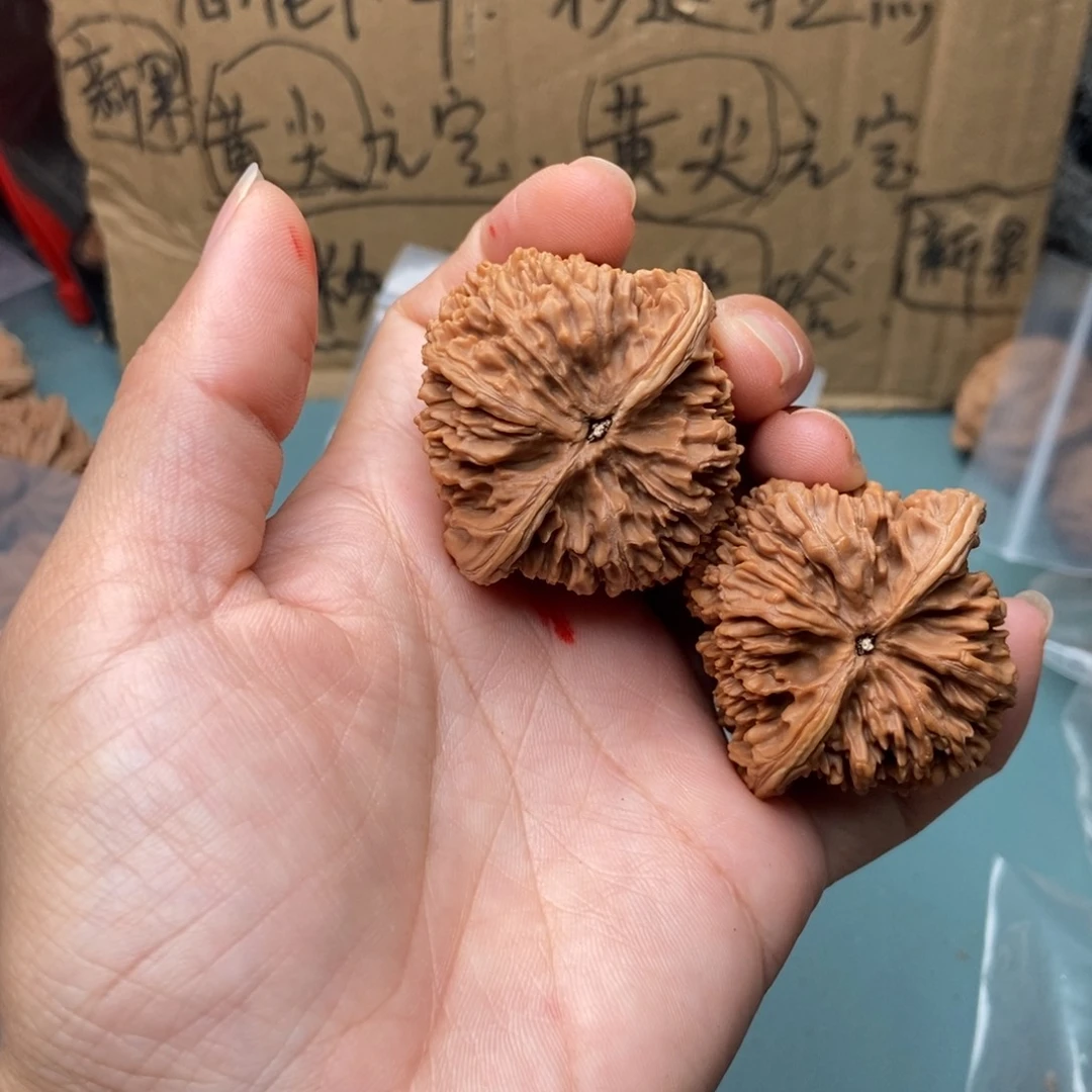 如***行文玩核桃吊坠蚂蚁纹81