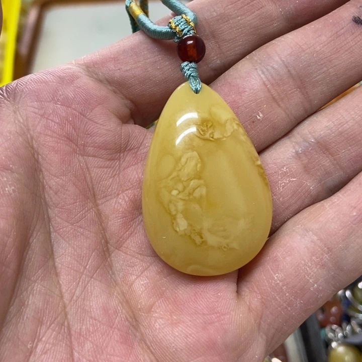 未镶嵌蜜蜡裸石吊坠