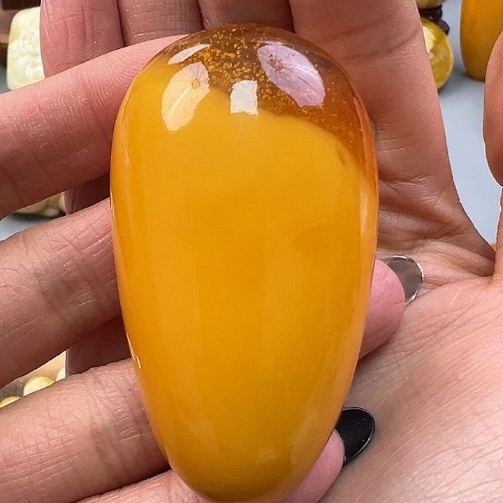 蜜蜡未镶嵌珠宝奇石