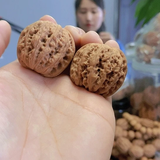 【闪购商品】把件文玩核桃35闷尖石墩小众