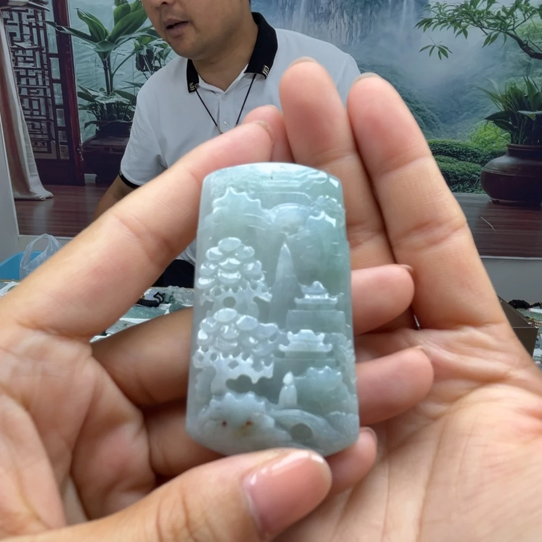 翡翠未镶嵌颈饰天然