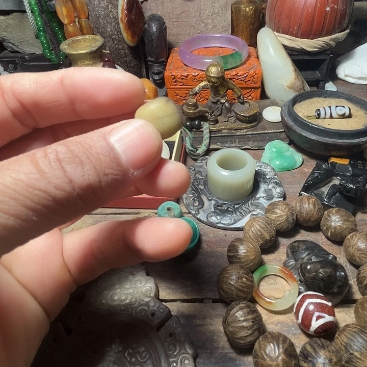 和田玉（糖玉）未镶嵌挂件