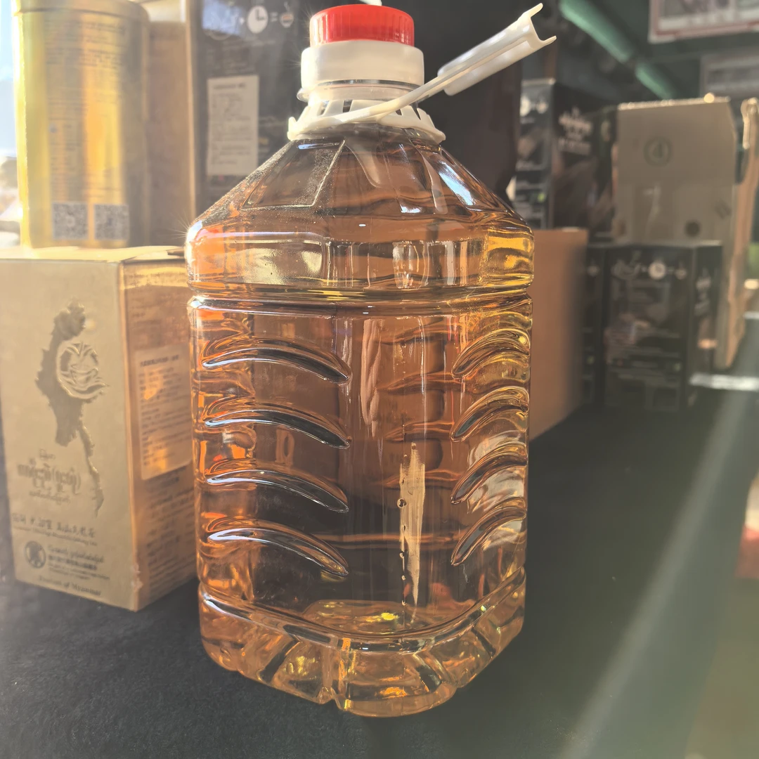 云南德宏傣家米深色酒壶2.5L