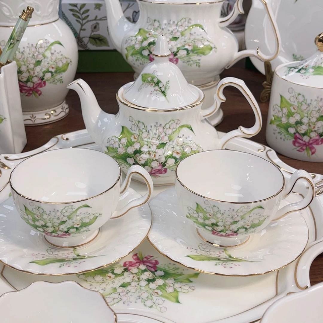 【闪购商品】瓷片一壶两杯——————-