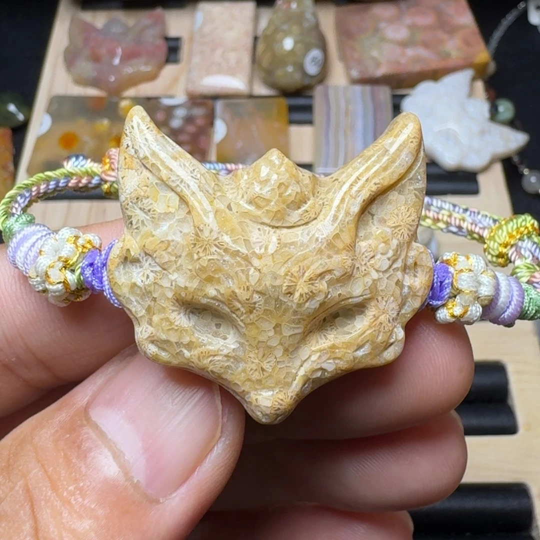 未镶嵌纯天然色有机玉石保真色硅化玉