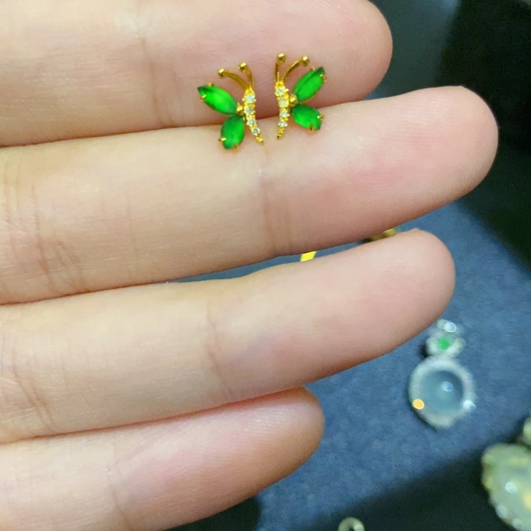 翡翠18K金镶嵌耳饰耳钉