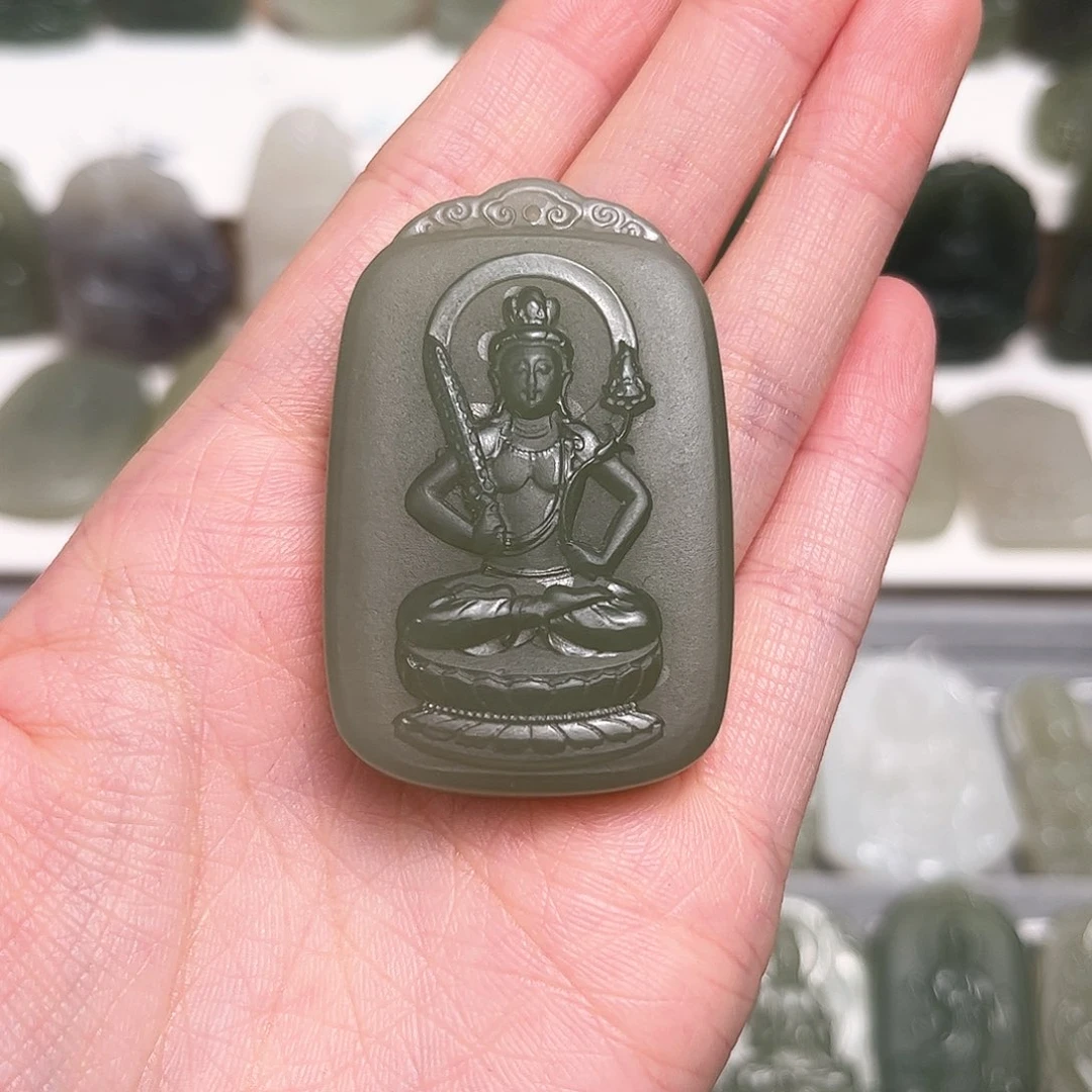 和田玉颈饰未镶嵌无****色