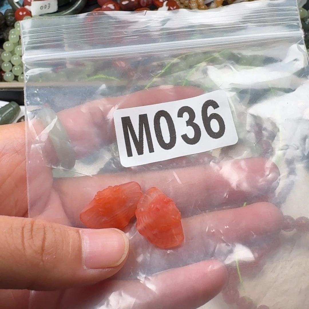 南红玛瑙未镶嵌珠宝奇石