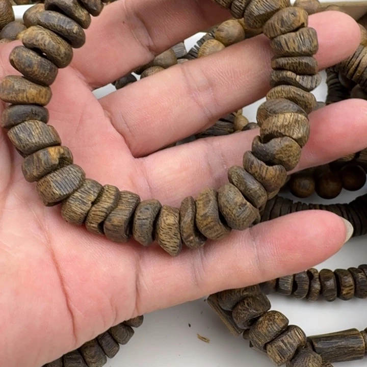 天***照沉香手串乌身手串18克