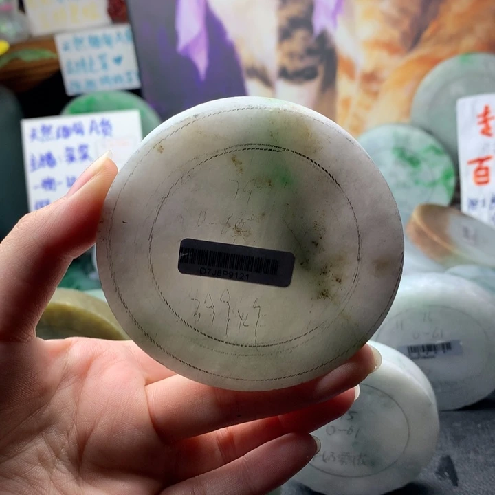 定制翡翠未镶嵌手镯