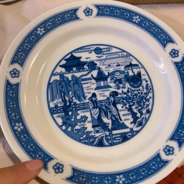 摆件，烧制问题都是正常123直径18，翡翠瓷