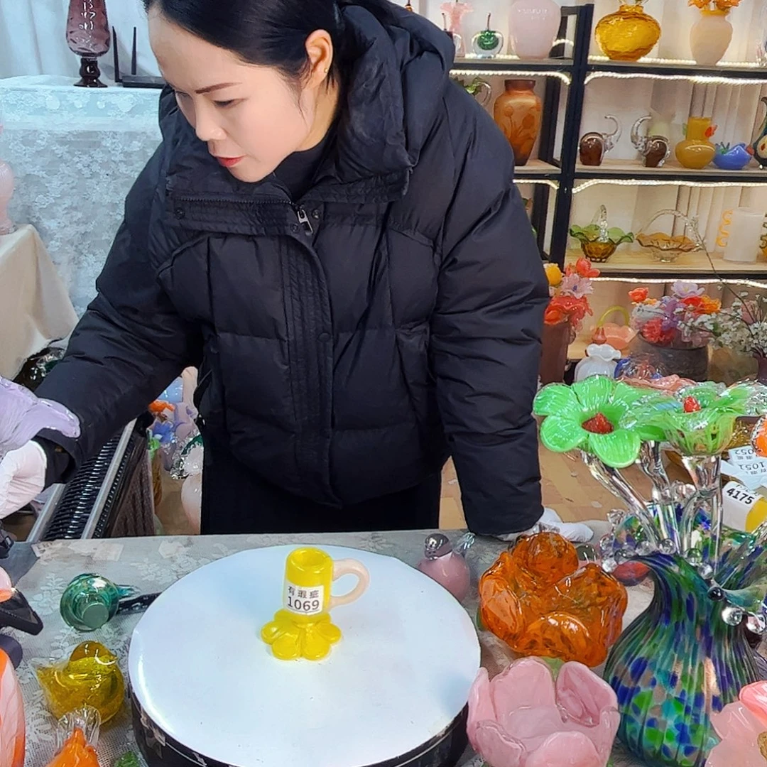 1069 家悦美居琉璃摆件瑕疵