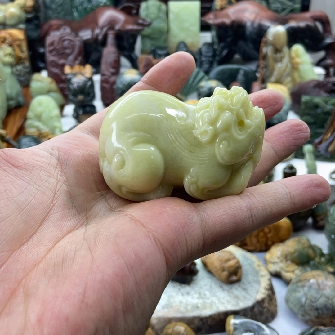 蛇纹石玉合金把件，小摆