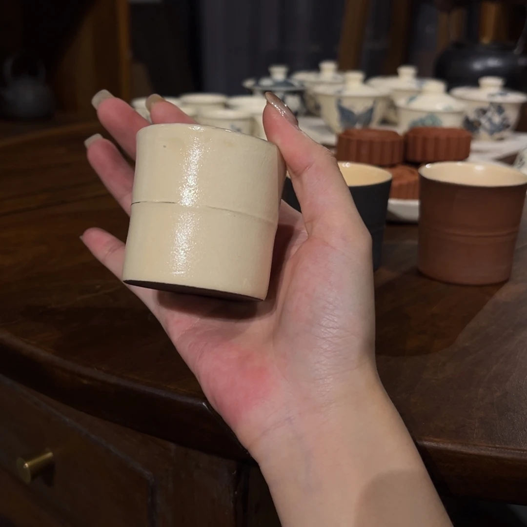 瓷片陶瓷。       陶瓷。    微瑕
