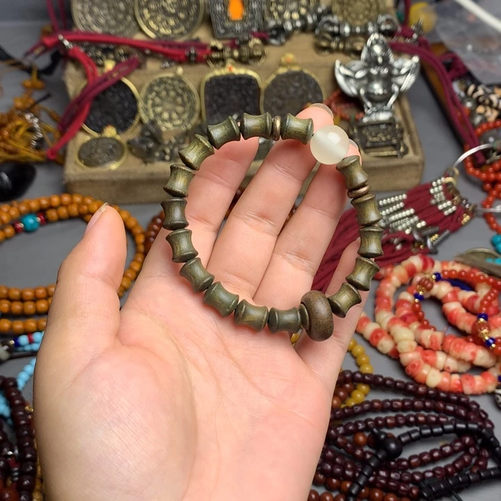 藏地密码藏饰品串