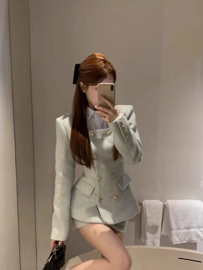 16992富家千金小香风毛呢外套秋冬设计感衬衫包臀半裙三件套