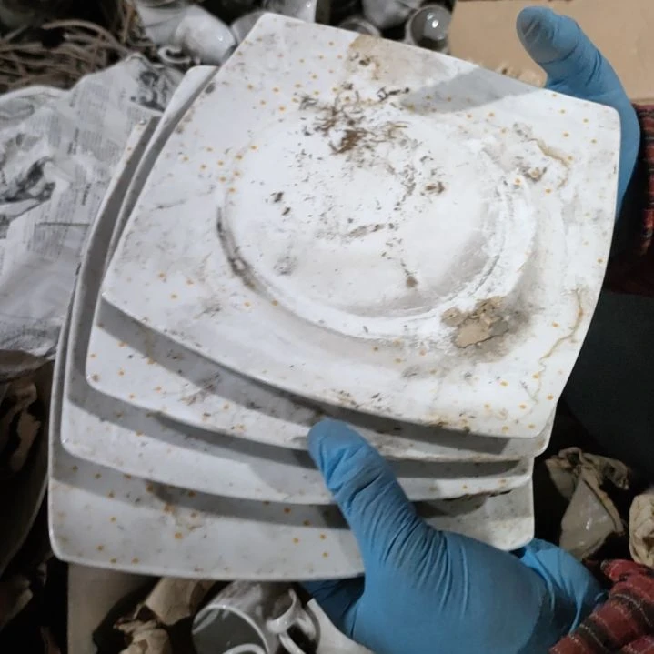 摆件陶瓷盘子碗啥都有