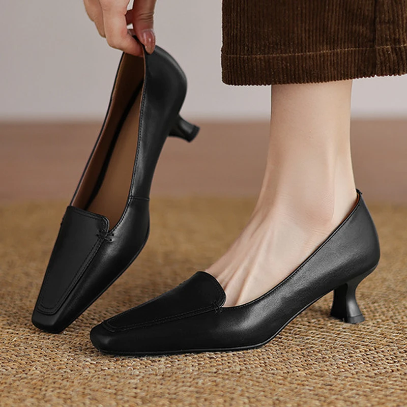 真皮新款方头气质中跟细跟单鞋女百搭小众鞋子通勤复古深口乐福鞋