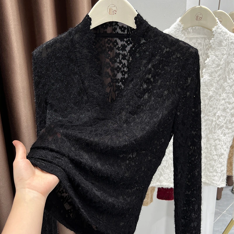 高档黑色深V领纯欲修身蕾丝衫女秋冬新款长袖微透上衣内搭打底衫