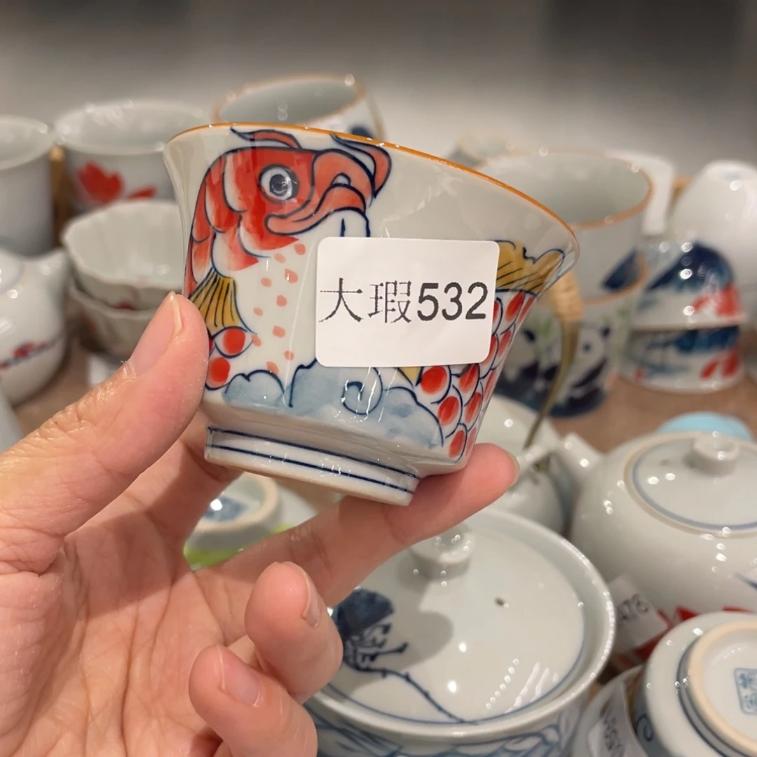 釉下手绘茶具微瑕