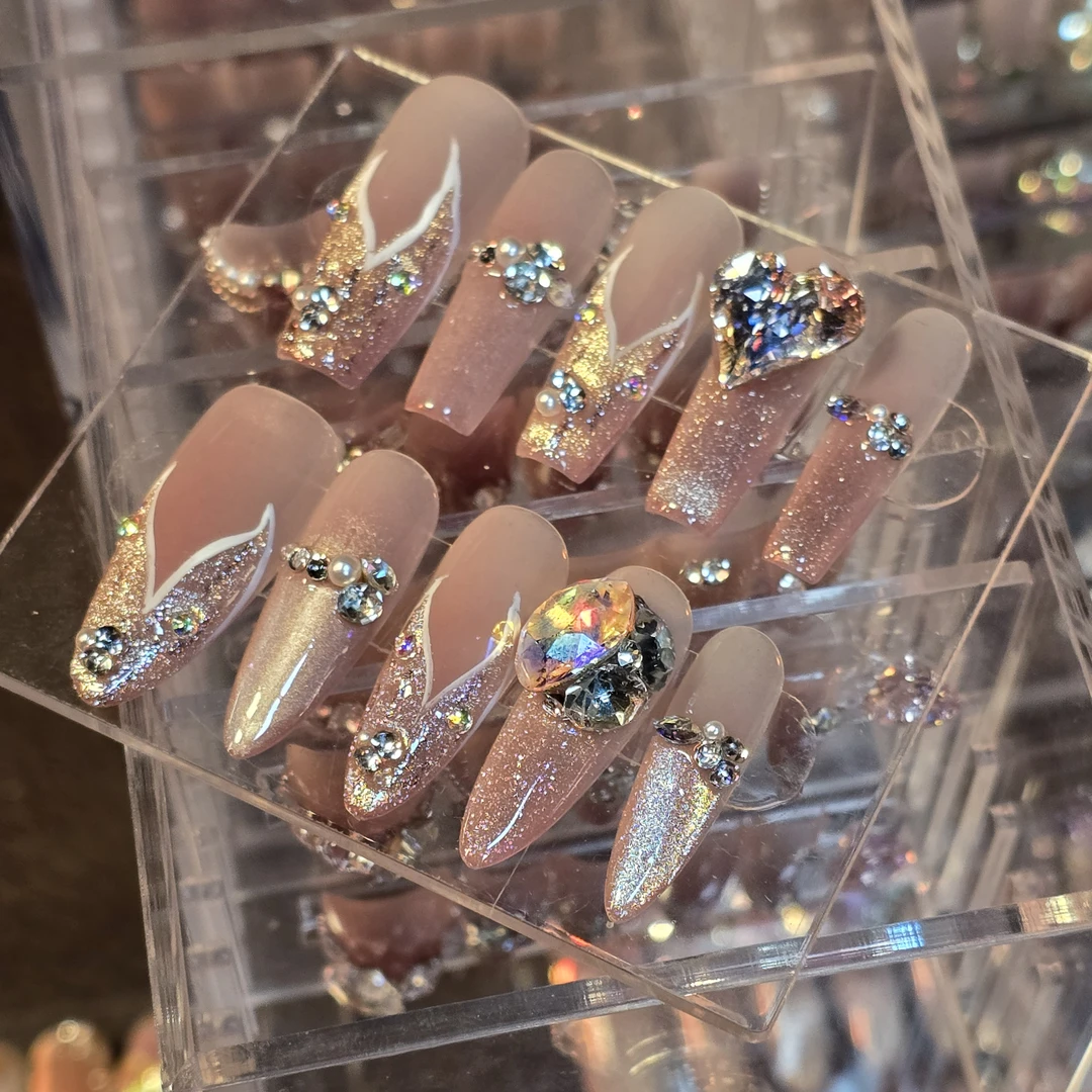 施华洛 歪心进口 鱼尾细闪 手工穿戴甲