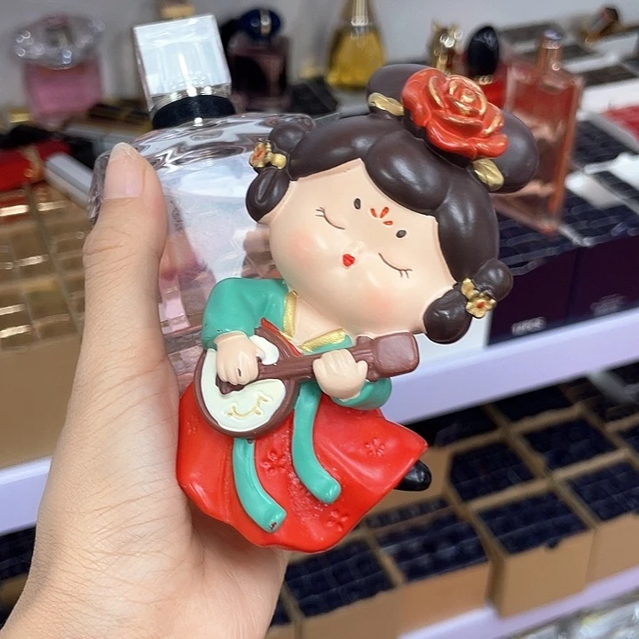 瓷片反转巴黎陶瓷娃娃