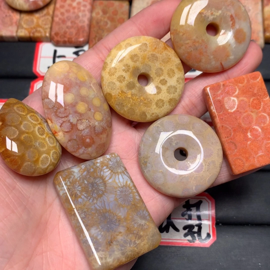 【闪购商品】硅化玉颈饰未镶嵌不**弃