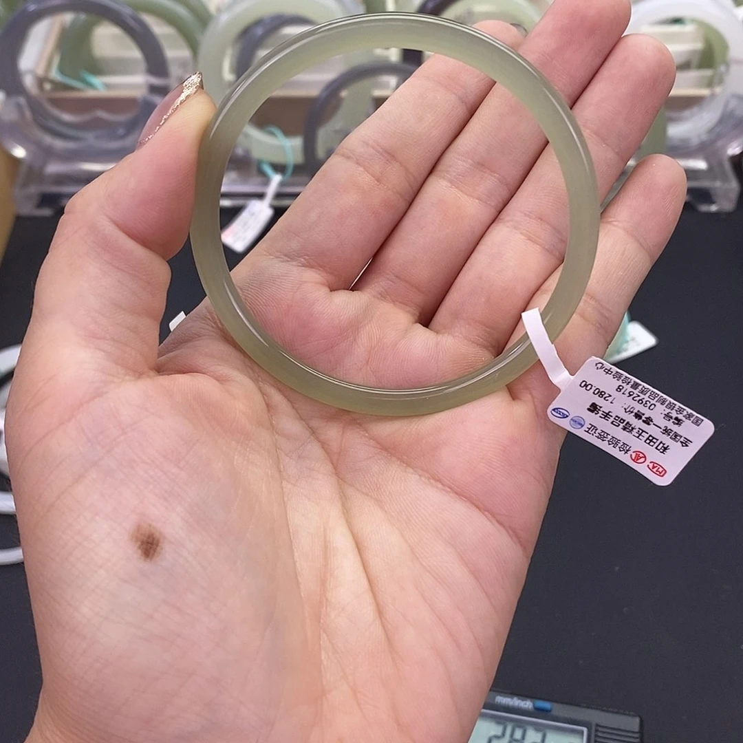 和田玉未镶嵌珠宝奇石59