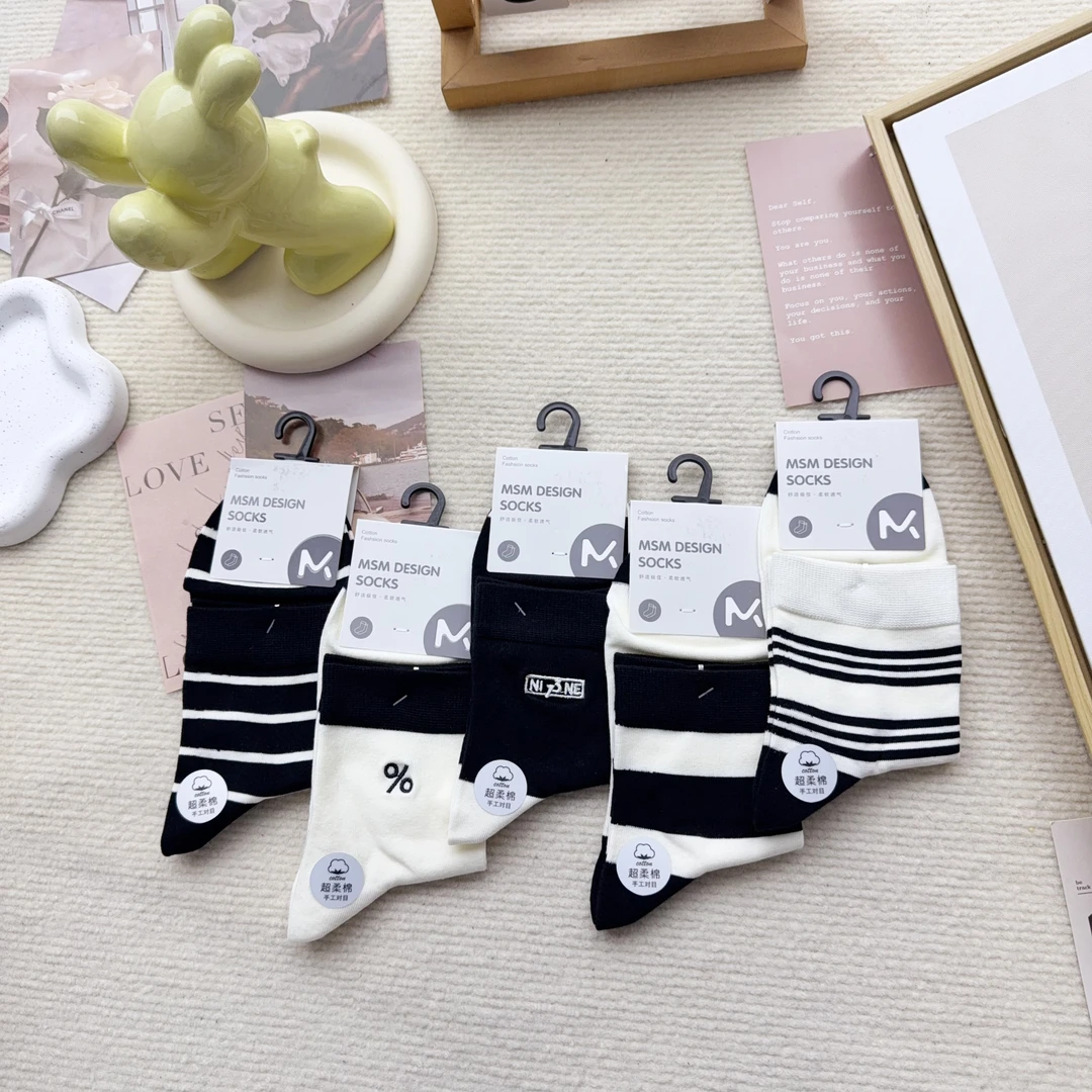 AC-9307 五双男袜休闲简约时尚中筒袜