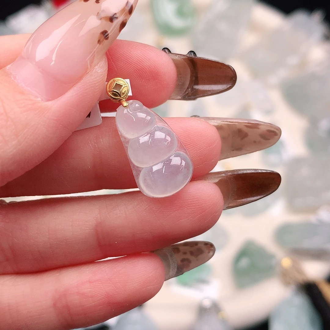 翡翠颈饰18K金镶嵌冰豆23.5、18.5、11、4