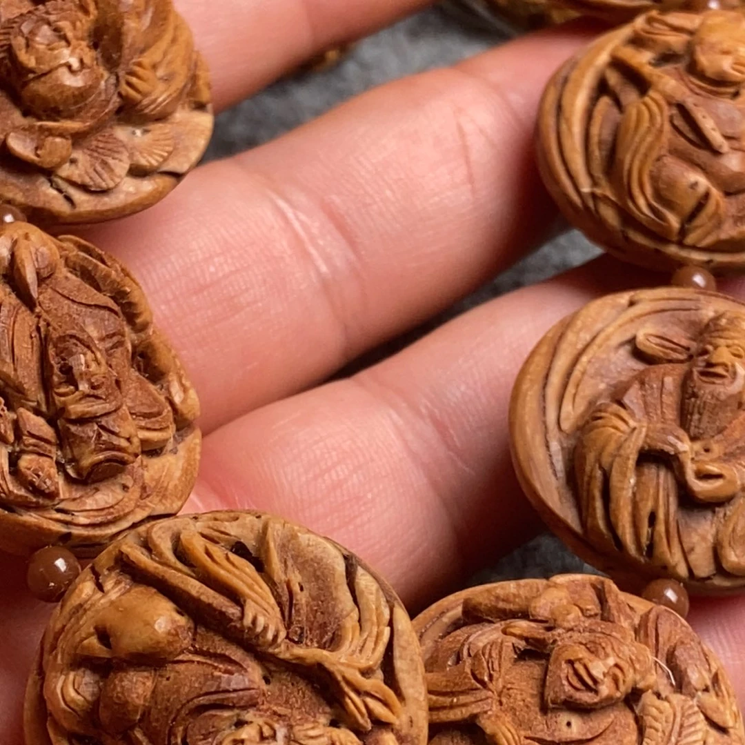 踏***云手串文玩核桃桃核八仙拜寿手串