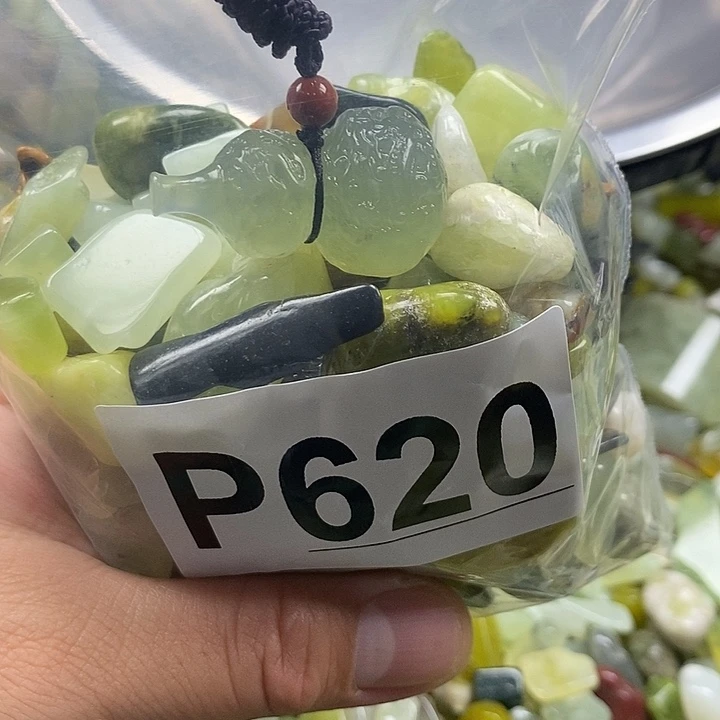 岫玉未镶嵌鱼缸石
