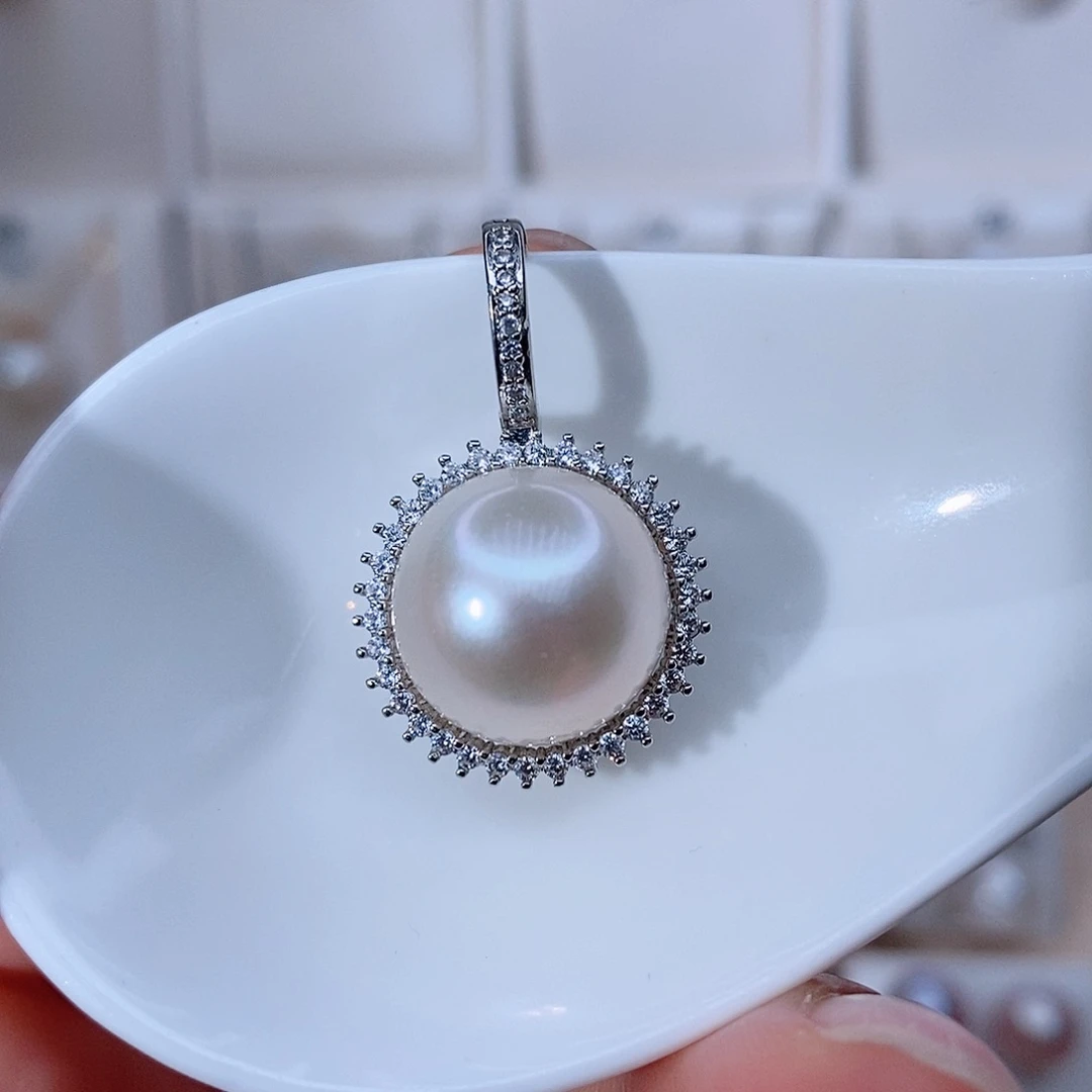 未镶嵌颈饰淡水珍珠