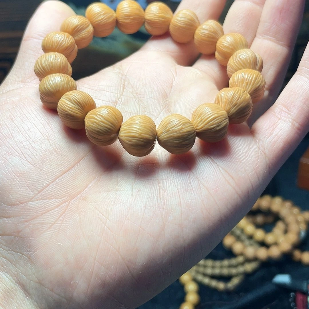 星月菩提吊坠M****3屁桃